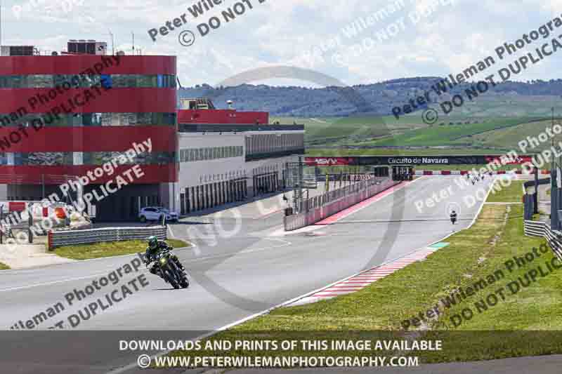 cadwell no limits trackday;cadwell park;cadwell park photographs;cadwell trackday photographs;enduro digital images;event digital images;eventdigitalimages;navarra;no limits trackdays;peter wileman photography;racing digital images;trackday digital images;trackday photos